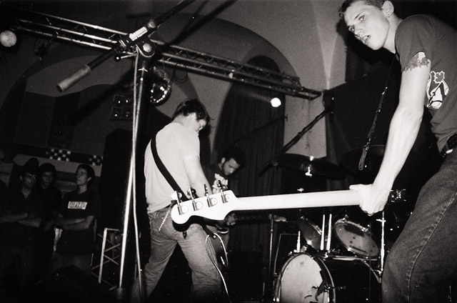 photos/concerts/2000/06_29_K4_Nuernberg/000629_rom+s84+todiefor_Reversal_Of_Man_07.jpg